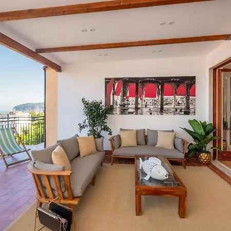 Апартаменты Rooftop 31 With Sea View